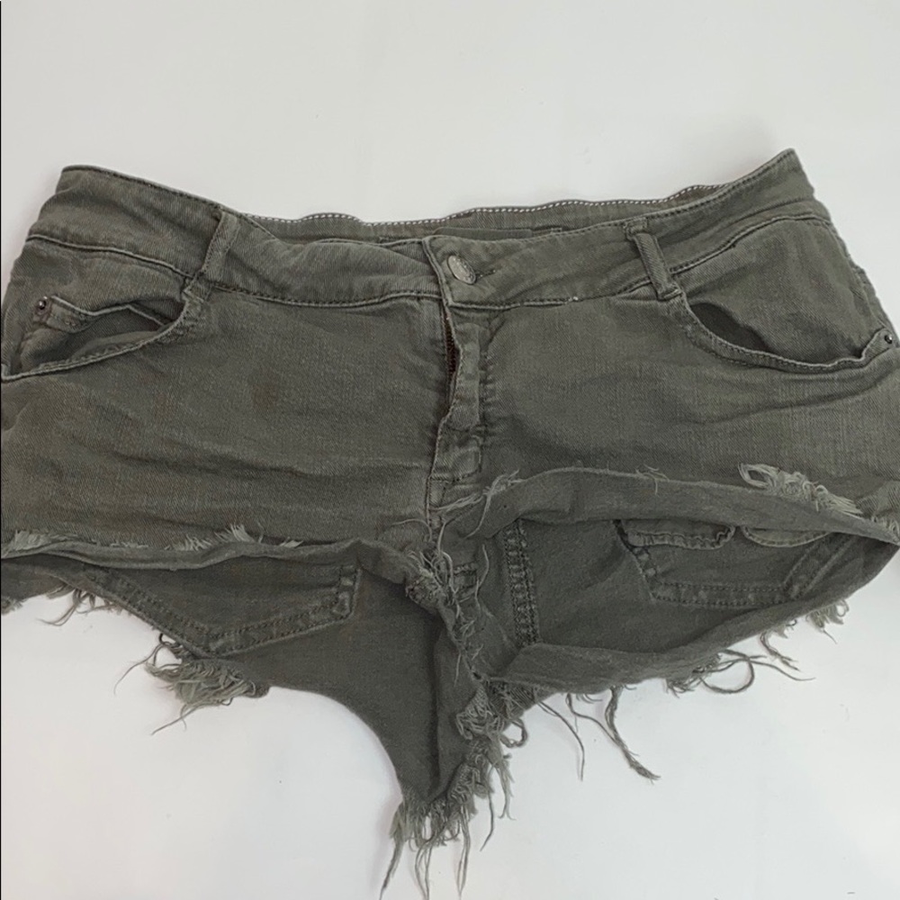 brandy melville ivy shorts